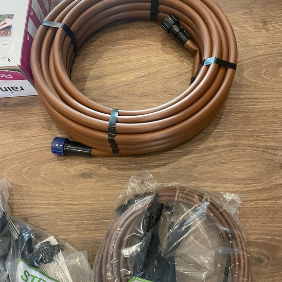 Raindrip Other Raindrip Automatic Watering Kit For Flowers Shrubs And Tree Kit With Timer